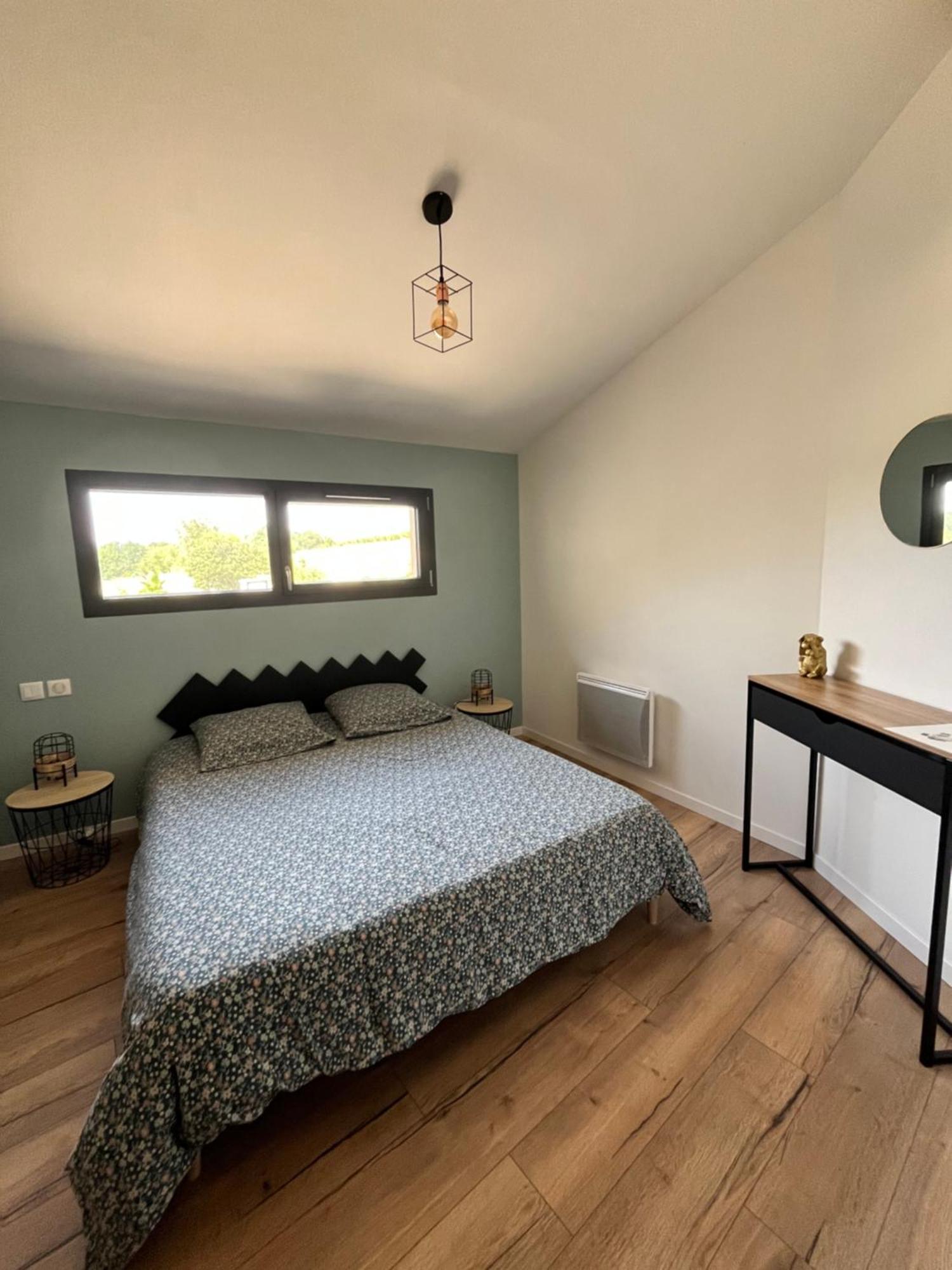 Le De La Vieille Pierre 'climatise' Holiday home *